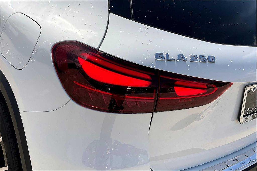 new 2025 Mercedes-Benz GLA 250 car, priced at $47,845