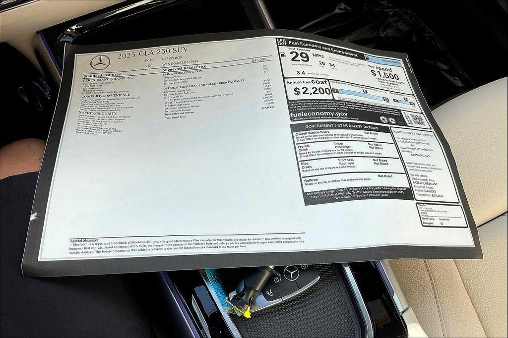 new 2025 Mercedes-Benz GLA 250 car, priced at $47,845