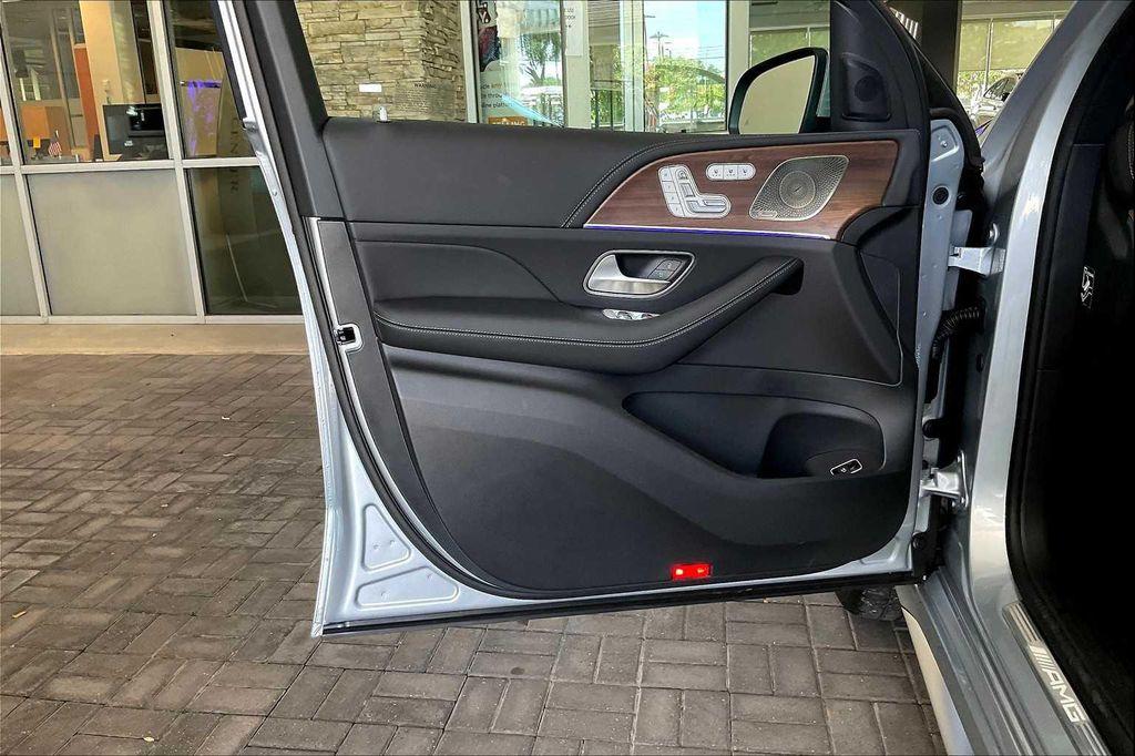 new 2026 Mercedes-Benz AMG GLE 63 car, priced at $140,960