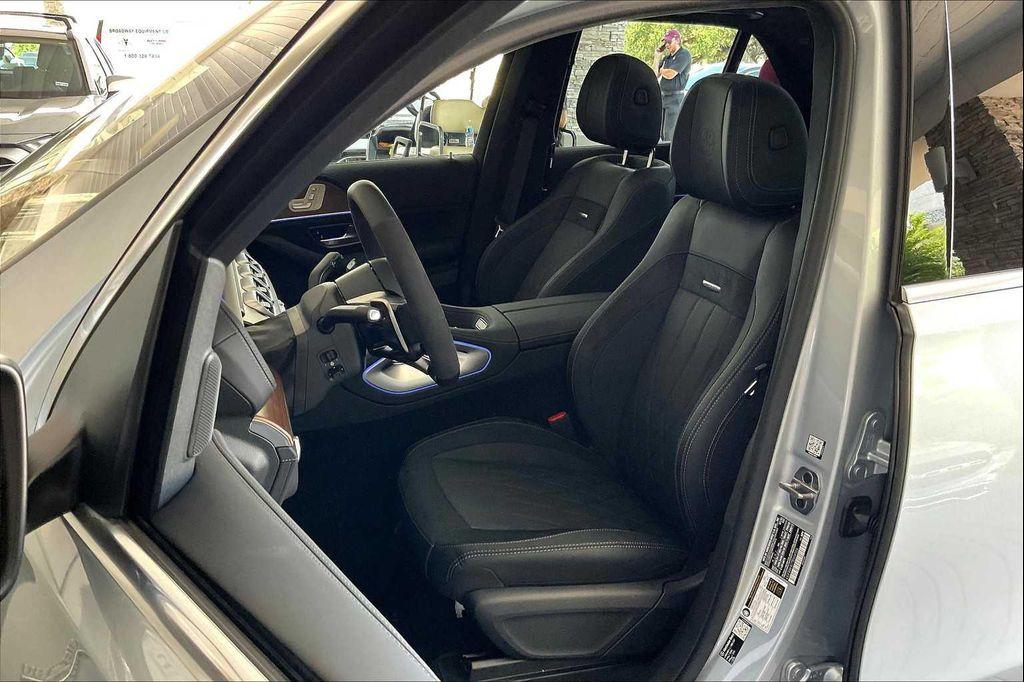 new 2026 Mercedes-Benz AMG GLE 63 car, priced at $140,960