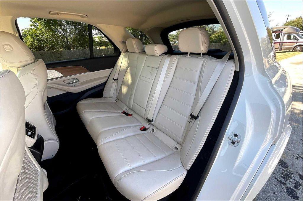 used 2022 Mercedes-Benz GLE 350 car, priced at $35,555