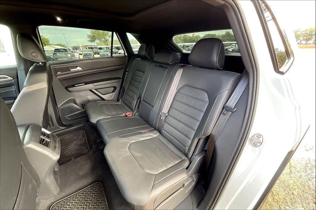 used 2020 Volkswagen Atlas Cross Sport car, priced at $25,157