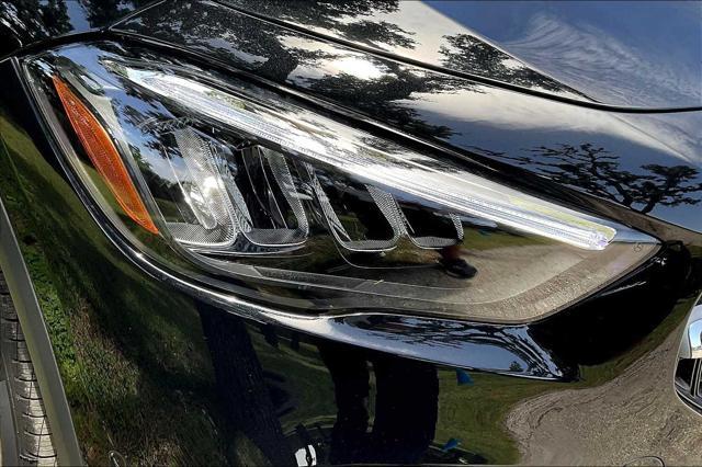 new 2025 Mercedes-Benz GLA 250 car, priced at $51,055