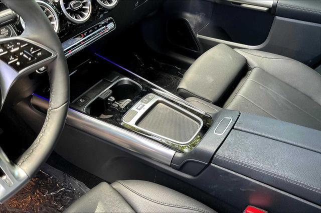 new 2025 Mercedes-Benz GLA 250 car, priced at $51,055