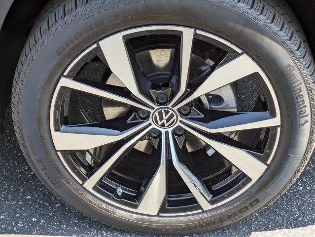 new 2024 Volkswagen Atlas car, priced at $55,064