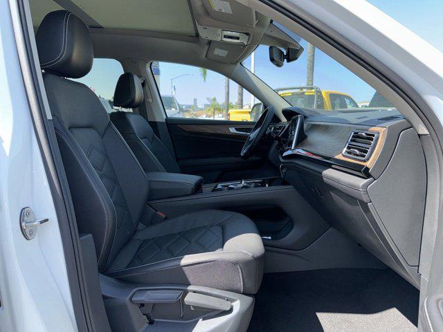 new 2024 Volkswagen Atlas car, priced at $44,372