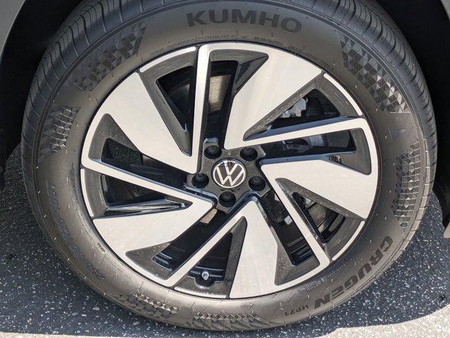 new 2024 Volkswagen Atlas car, priced at $43,513