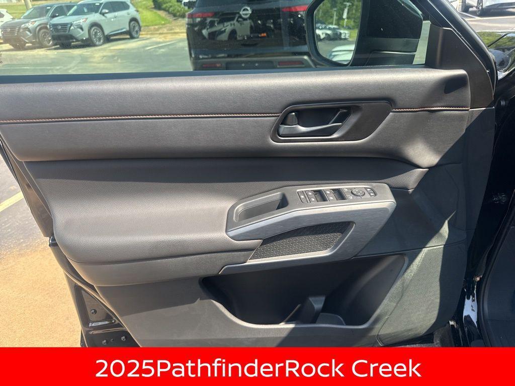 new 2025 Nissan Pathfinder car, priced at $38,967