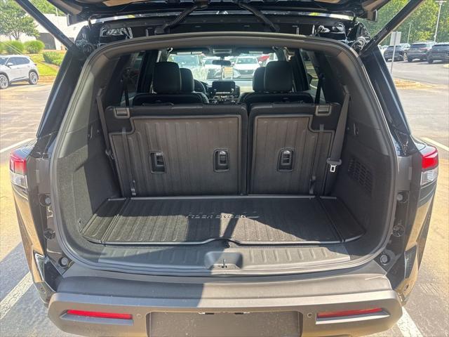 new 2025 Nissan Pathfinder car, priced at $43,967