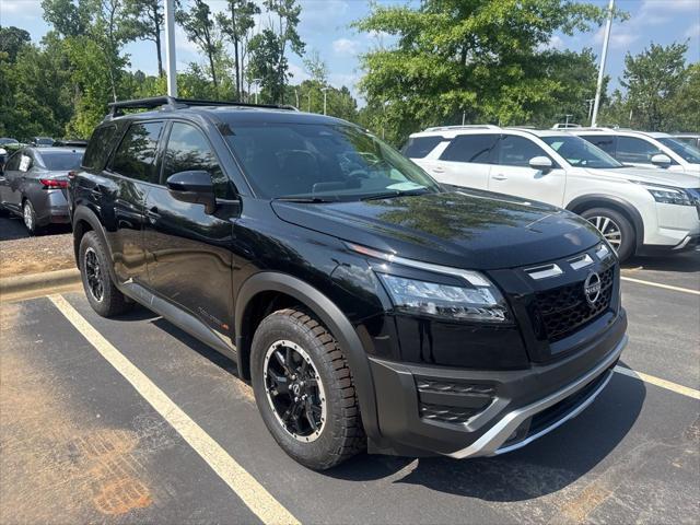 new 2025 Nissan Pathfinder car, priced at $43,967