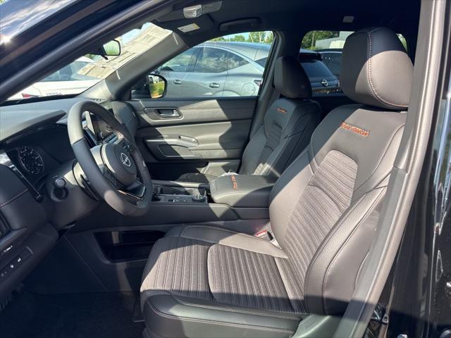 new 2025 Nissan Pathfinder car, priced at $44,073