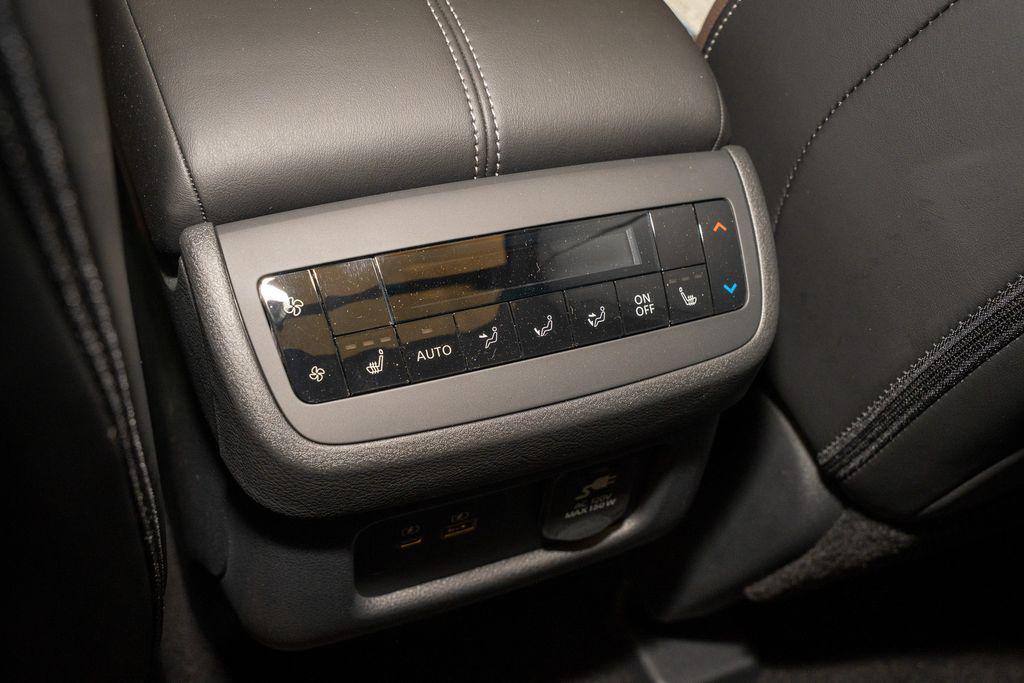 new 2025 Nissan Pathfinder car, priced at $46,784