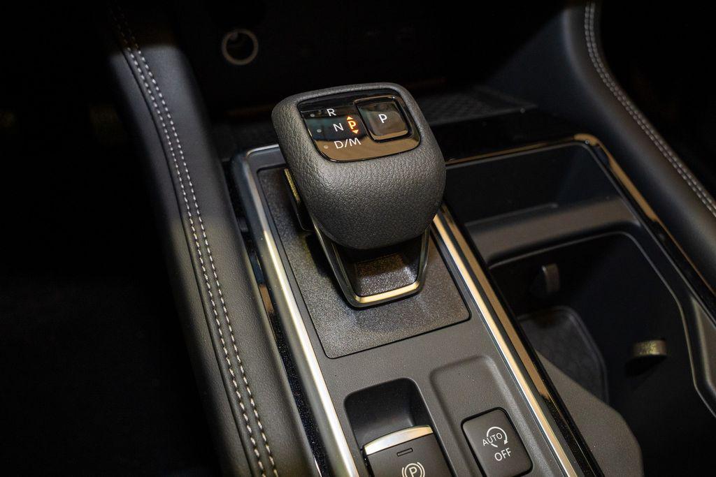 new 2025 Nissan Pathfinder car, priced at $46,784