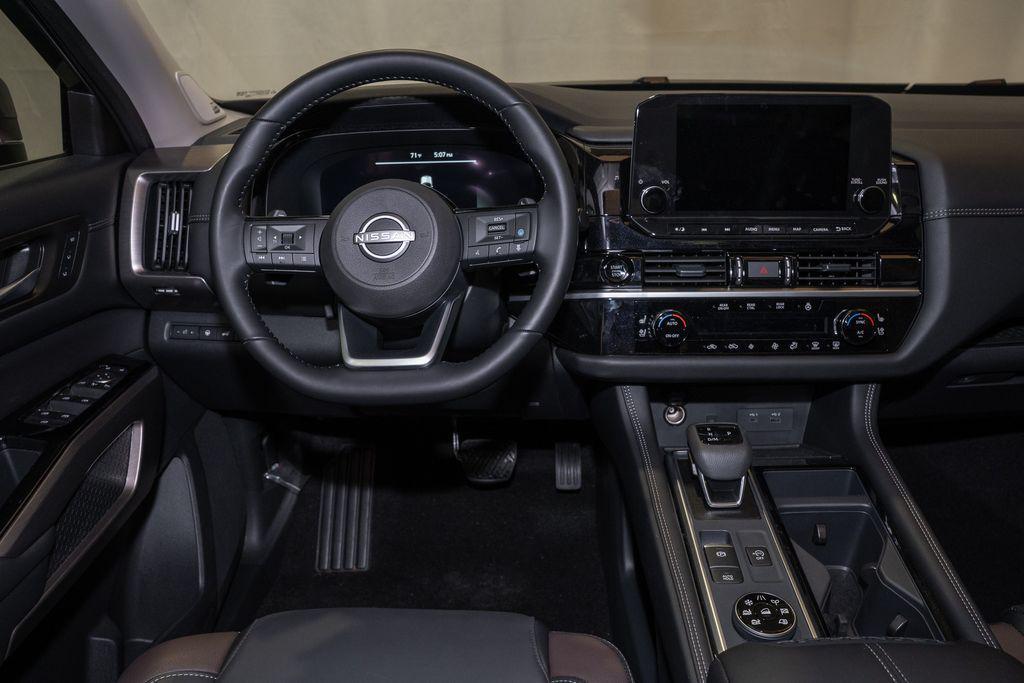 new 2025 Nissan Pathfinder car, priced at $46,784