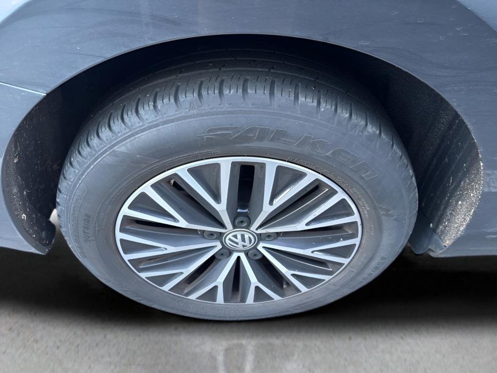 used 2021 Volkswagen Jetta car, priced at $16,421