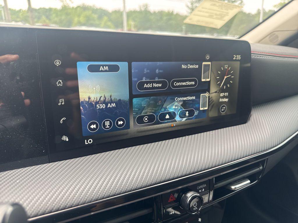 new 2025 Nissan Kicks car, priced at $25,655