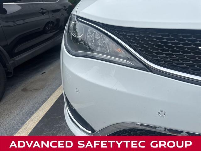 used 2020 Chrysler Pacifica car, priced at $25,962
