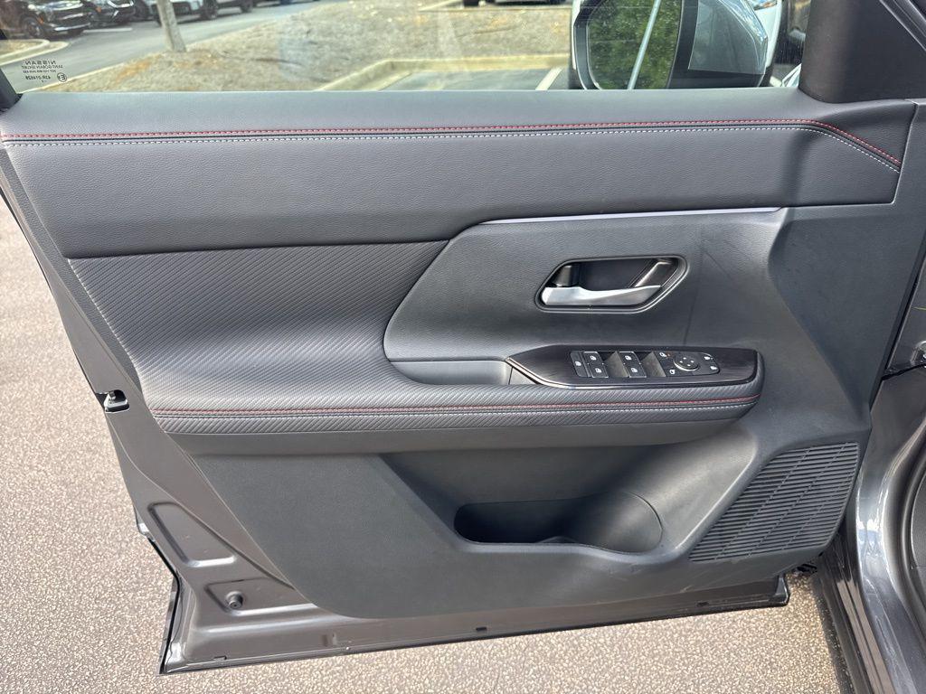 new 2025 Nissan Kicks car, priced at $23,532