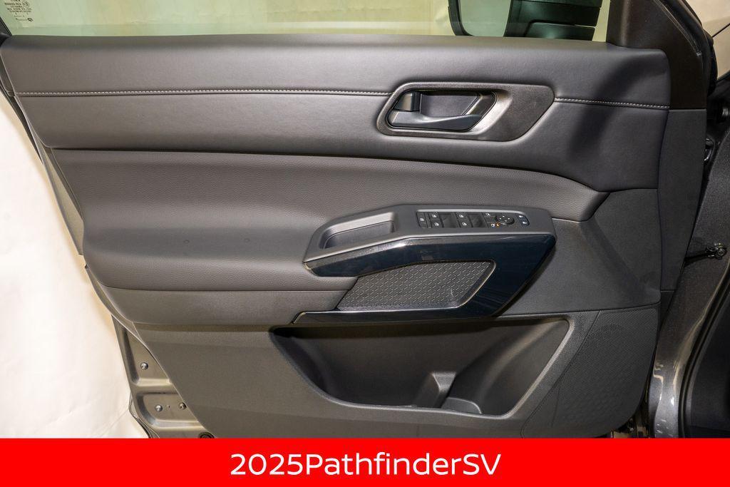 new 2025 Nissan Pathfinder car, priced at $36,562