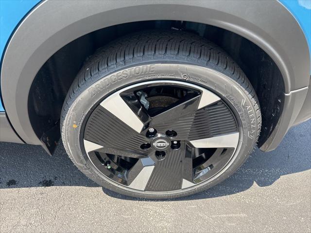 new 2025 Nissan Kicks car, priced at $30,037