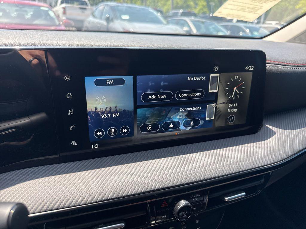 new 2025 Nissan Kicks car, priced at $26,037