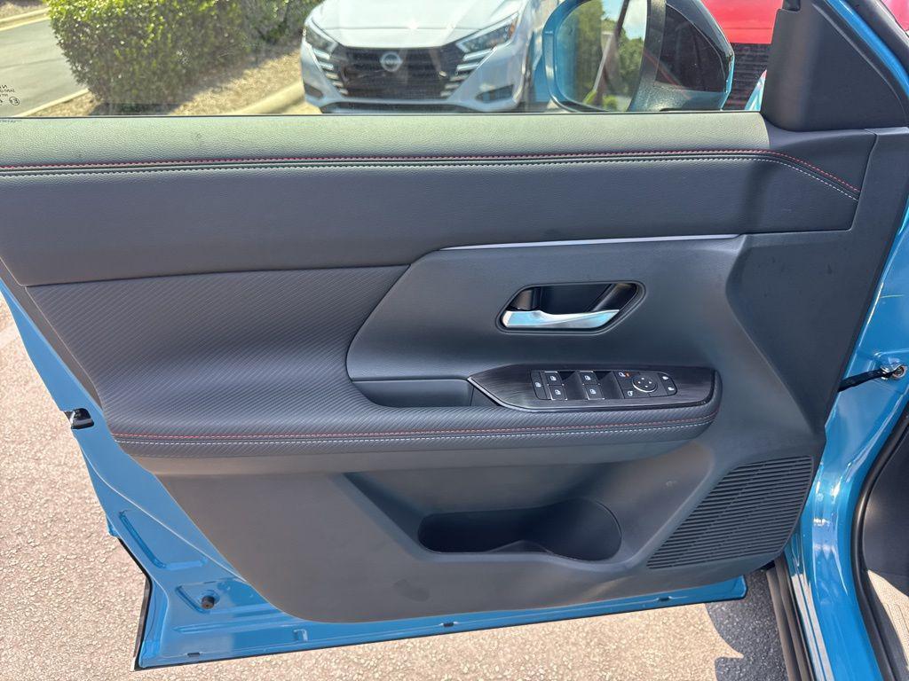 new 2025 Nissan Kicks car, priced at $26,037