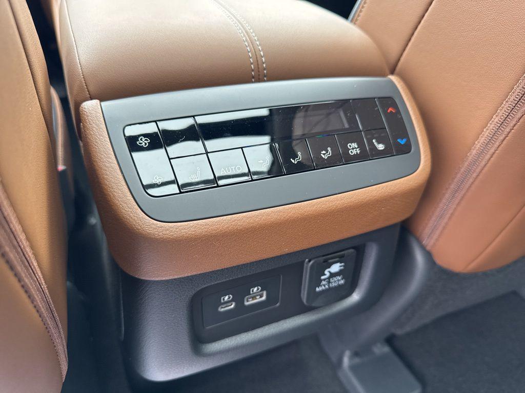 new 2025 Nissan Pathfinder car, priced at $51,208
