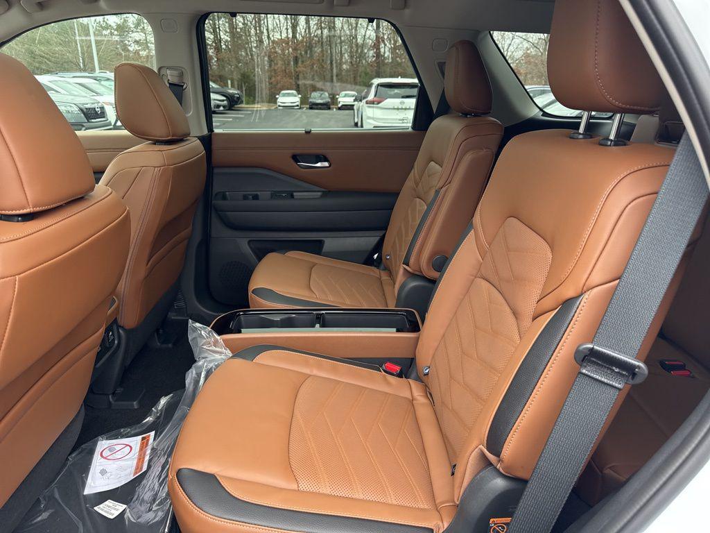 new 2025 Nissan Pathfinder car, priced at $51,208