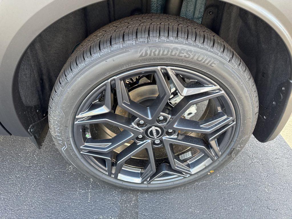 new 2025 Nissan Kicks car, priced at $24,160