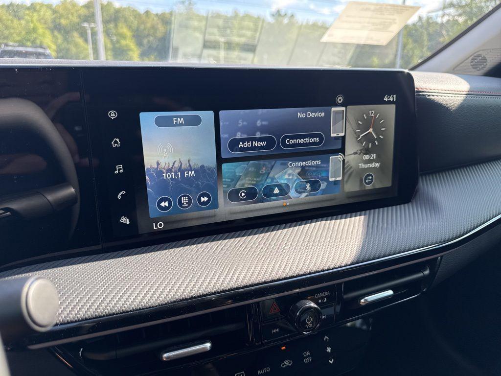 new 2025 Nissan Kicks car, priced at $24,160