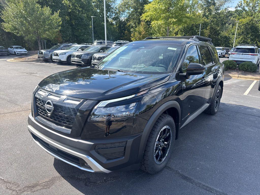 new 2025 Nissan Pathfinder car, priced at $39,178
