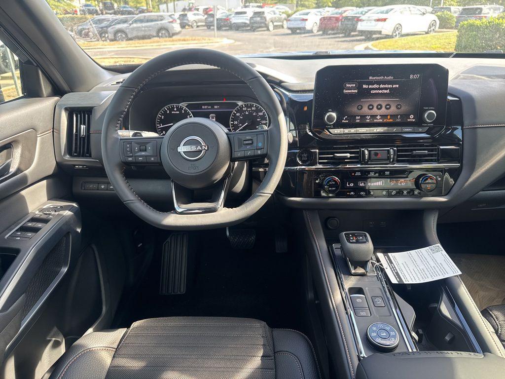 new 2025 Nissan Pathfinder car, priced at $39,178