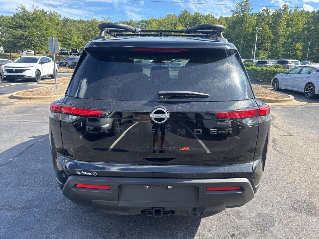 new 2025 Nissan Pathfinder car, priced at $39,178
