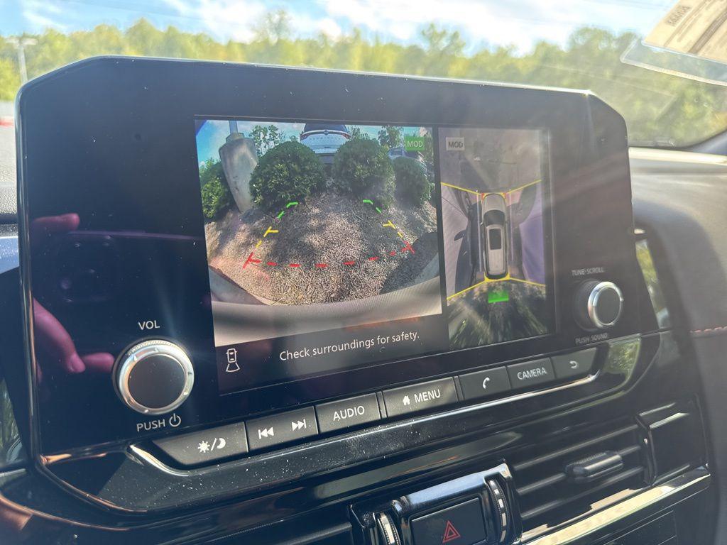 new 2025 Nissan Pathfinder car, priced at $39,178