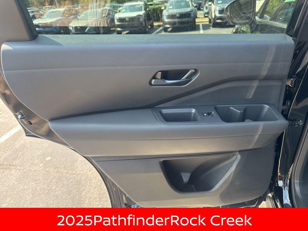 new 2025 Nissan Pathfinder car, priced at $38,967