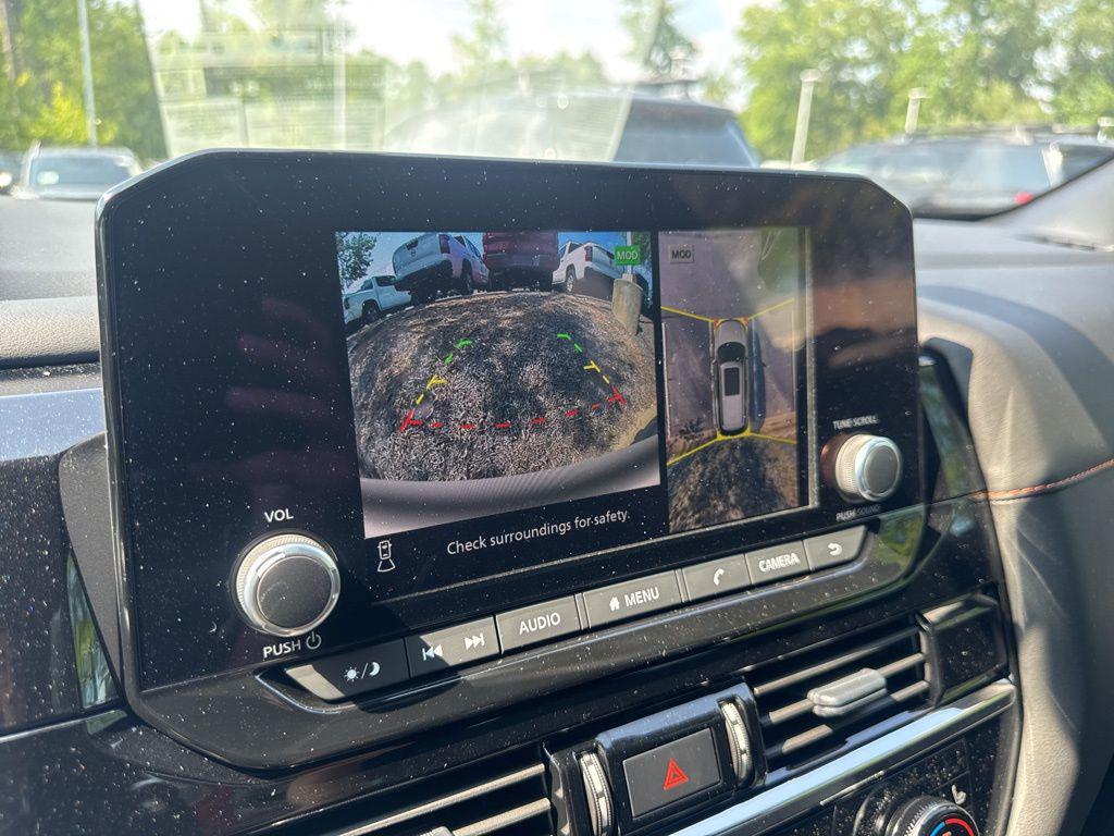new 2025 Nissan Pathfinder car, priced at $43,967