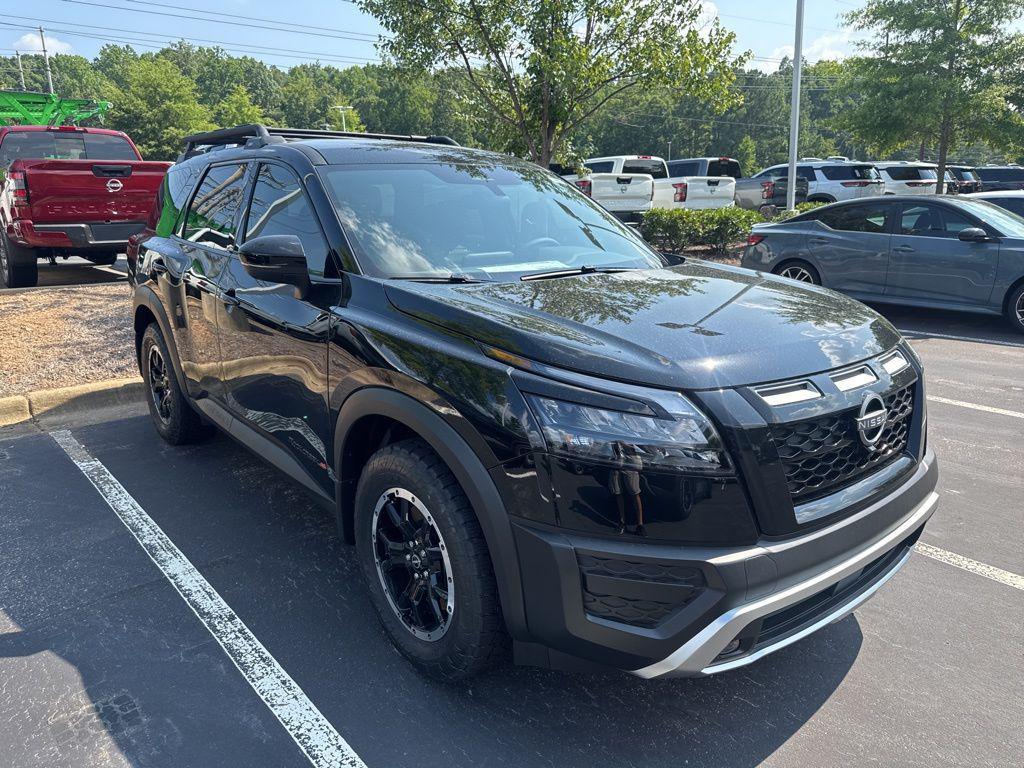 new 2025 Nissan Pathfinder car, priced at $43,967