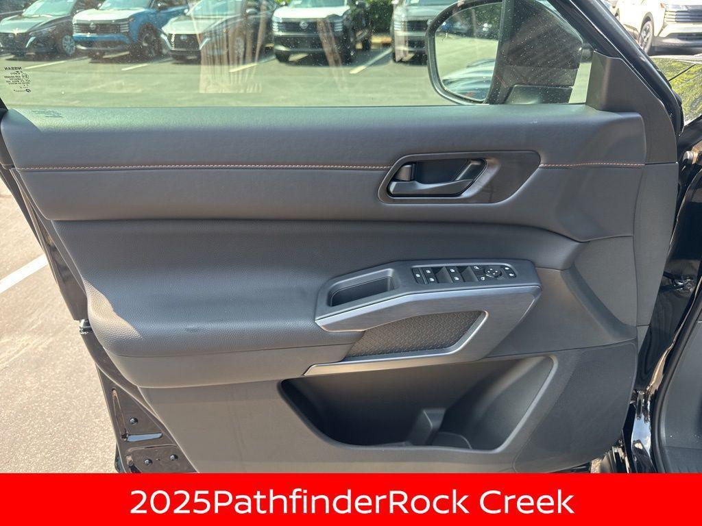new 2025 Nissan Pathfinder car, priced at $38,967