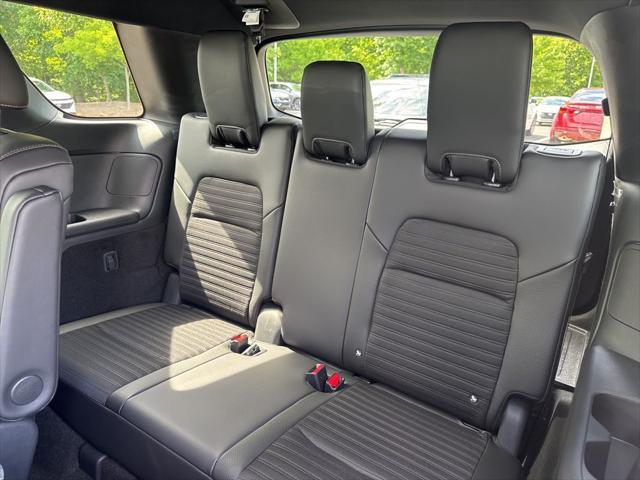 new 2025 Nissan Pathfinder car, priced at $43,888