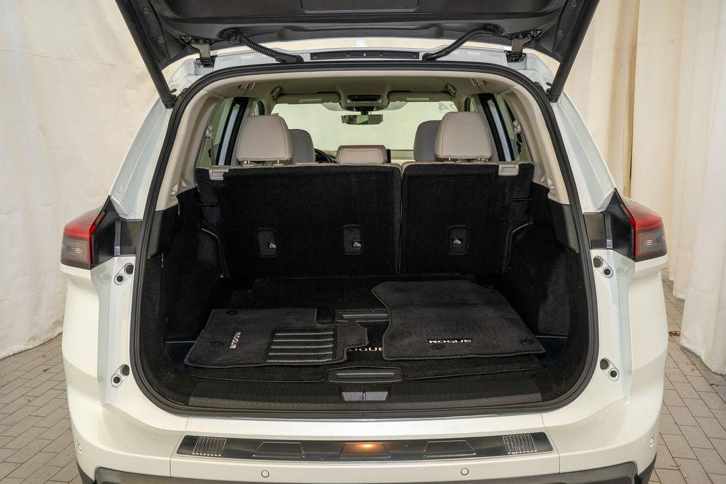 used 2024 Nissan Rogue car, priced at $28,304
