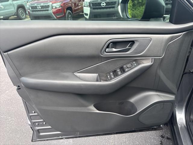 new 2025 Nissan Rogue car, priced at $29,566