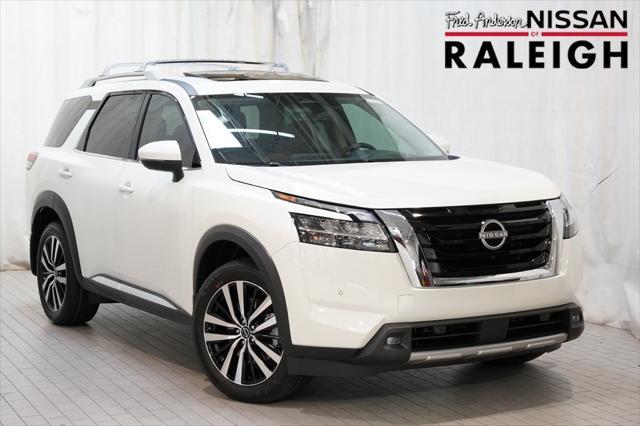 new 2024 Nissan Pathfinder car, priced at $47,048