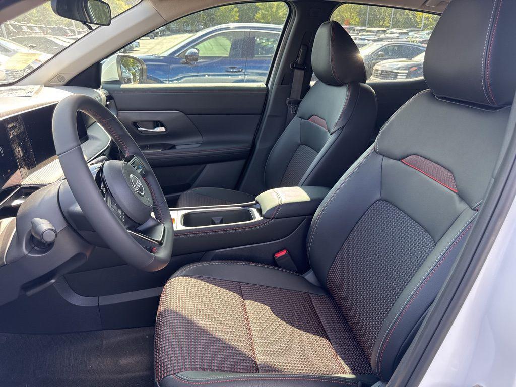 new 2025 Nissan Kicks car, priced at $25,513