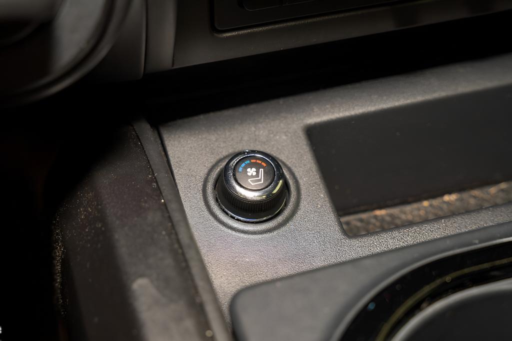 used 2023 Nissan Titan car, priced at $44,398