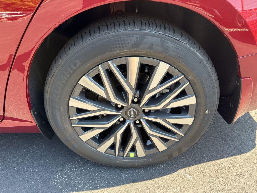 new 2025 Nissan Altima car, priced at $29,330