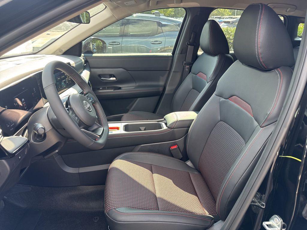 new 2025 Nissan Kicks car, priced at $26,962