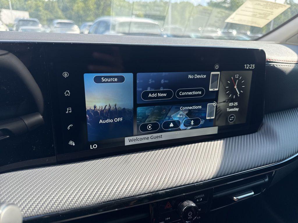new 2025 Nissan Kicks car, priced at $26,962