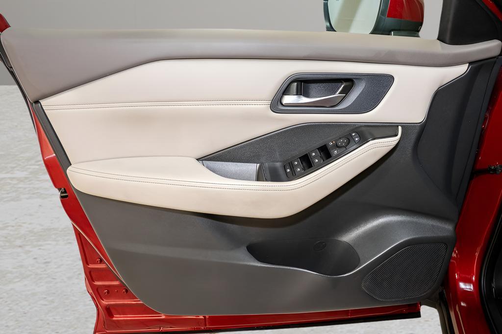 used 2023 Nissan Rogue car, priced at $24,199