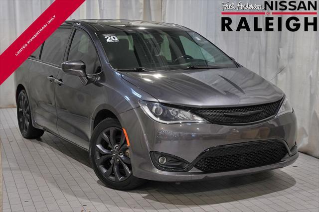 used 2020 Chrysler Pacifica car, priced at $15,700