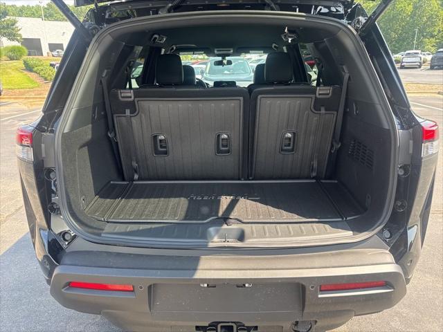 new 2025 Nissan Pathfinder car, priced at $43,967